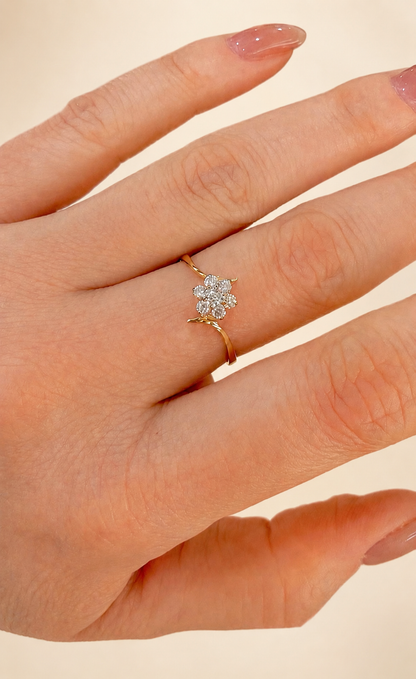 14K Gold Flower Zirconia Ring – Elegant Floral Statement Ring